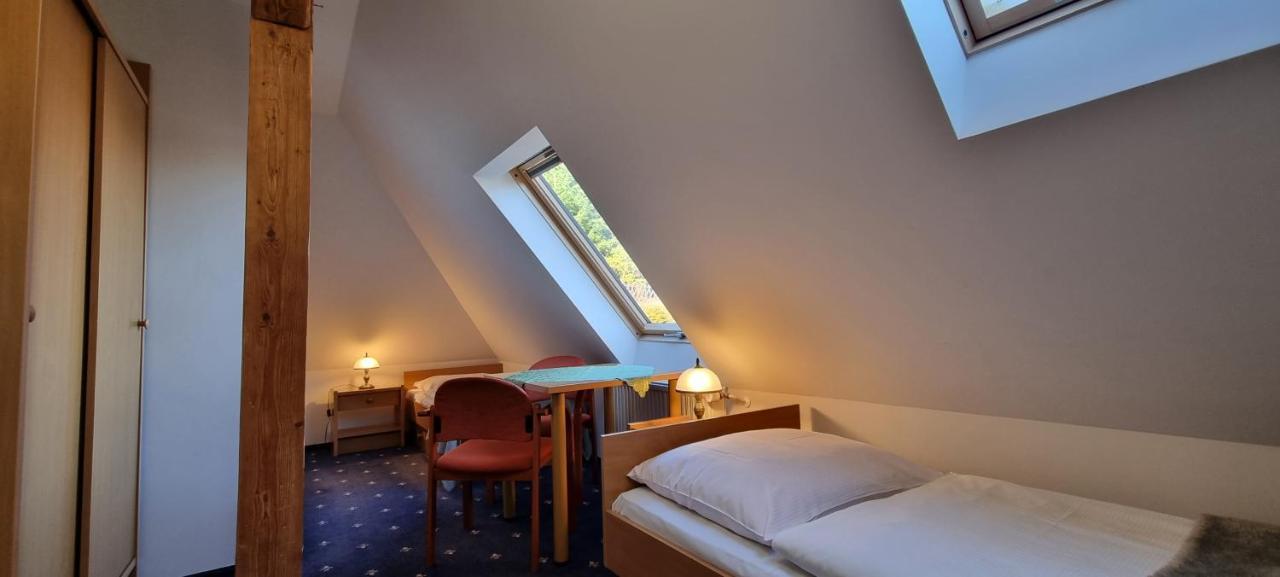 Economy Double Room,1308139870:JPEG
